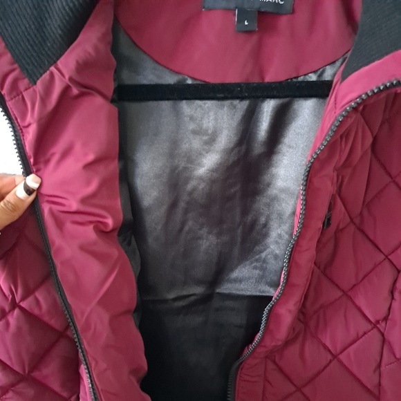 Burgundy Andrew Marc Puffer Vest - Picture 6 of 8